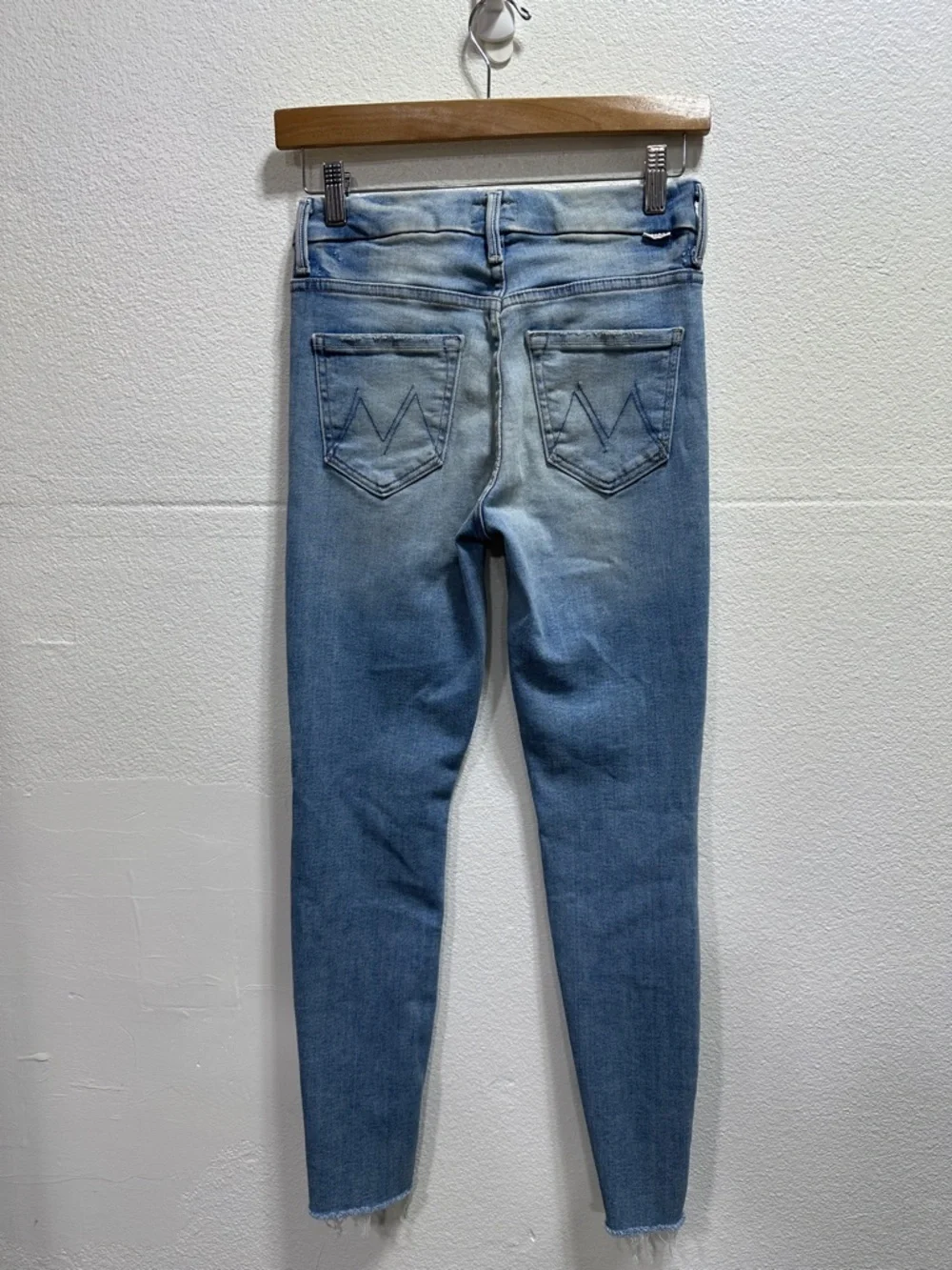 MOTHER High Waisted Looker Ankle Fray in Au Revoir light wash